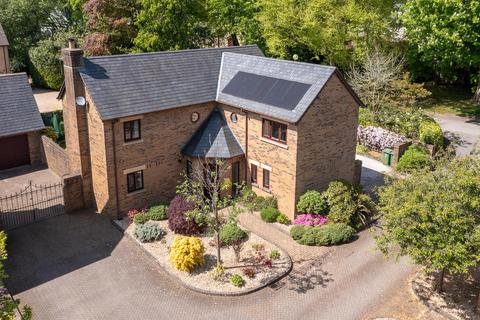 Heaton Grange Drive, Heaton, Bolton 4 bed detached house for sale