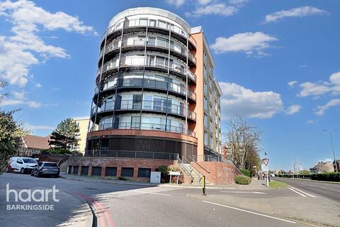 Royal Crescent, Newbury Park 1 bed apartment for sale