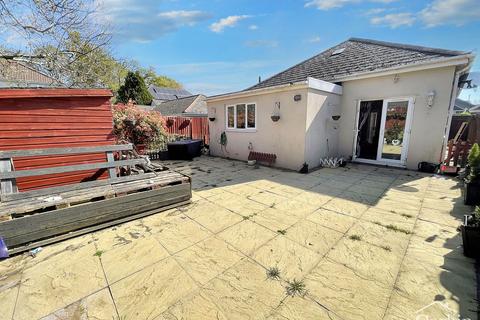 East Howe Lane, Bournemouth, BH10 5 3 bed detached bungalow for sale