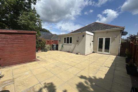East Howe Lane, Bournemouth, BH10 5 3 bed detached bungalow for sale