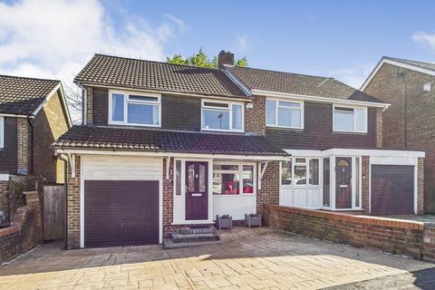 Pallot Close, Southampton SO31 3 bed semi