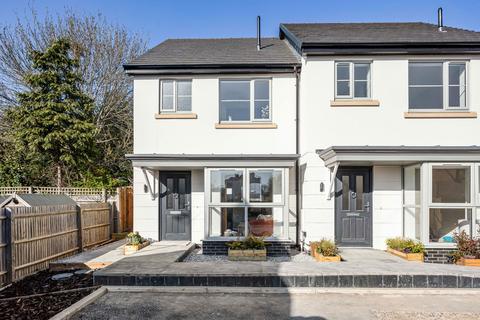 Prestbury Mews, Prestbury Road... 3 bed semi