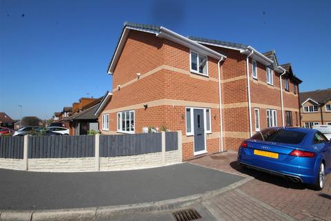 Eskdale Croft, Normanton 3 bed property for sale
