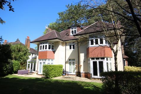 Portarlington Road, Westbourne, BH4 2 bed apartment for sale