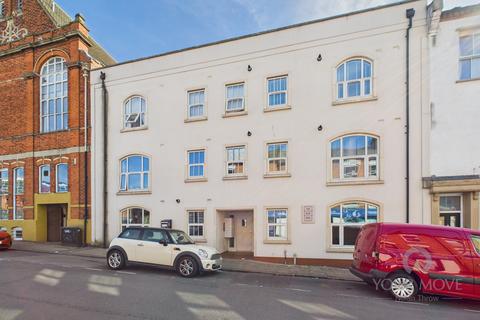 Hazelwood Road, Northampton NN1 1 bed flat for sale