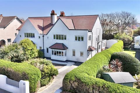 Meols Parade, Meols, Wirral, CH47 4 bed semi