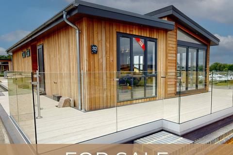 Windsor 2 bed lodge for sale