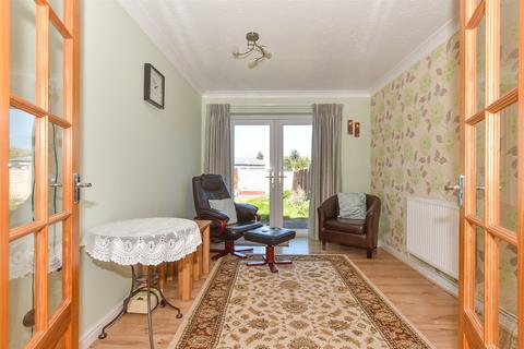 Suffolk Drive, Basildon SS15 3 bed link detached house for sale