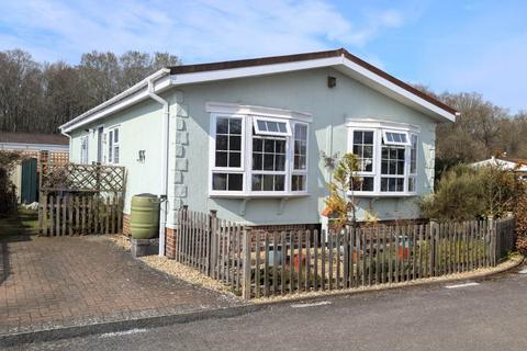 Whitehill Park, Bordon GU35 2 bed park home for sale