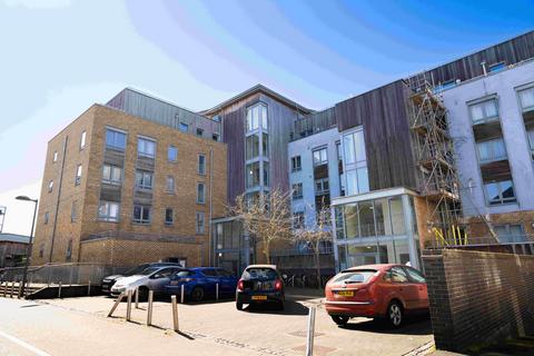 Quayside Drive, Colchester CO2 2 bed flat for sale