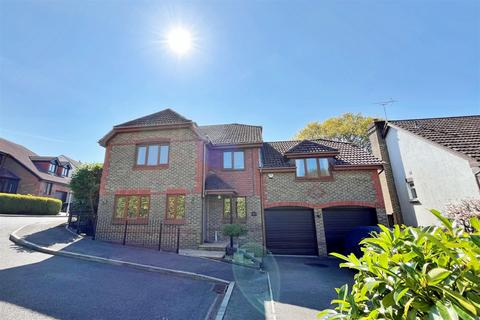 Broadstone 5 bed detached house for sale