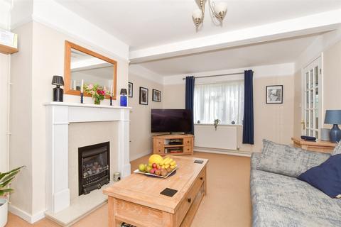Station Road, Petworth GU28 3 bed semi
