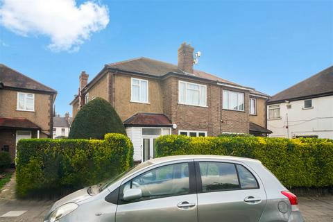 Byron Road, WEMBLEY 3 bed maisonette for sale