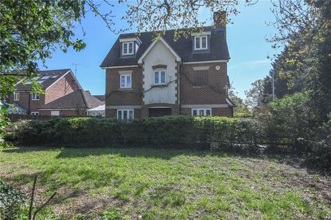 Keephatch Road, Berkshire RG40 4 bed detached house for sale