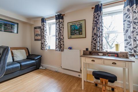 Severn Grove, Cardiff CF11 1 bed flat for sale