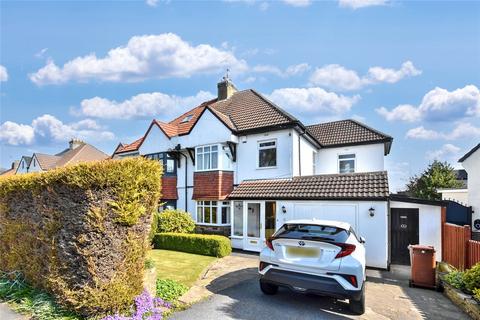 Woodhall Park Drive, Stanningley... 4 bed semi