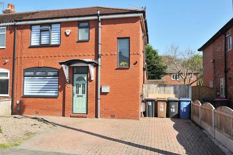 16 Elsinore Avenue Irlam M44 6NP 3 bed semi