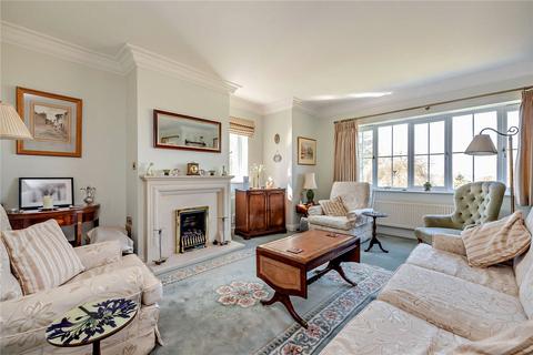 Woodridge, Newbury, Berkshire, RG14 3 bed apartment for sale