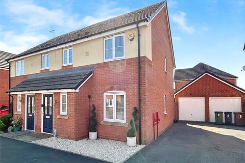 Bridleway Views, Evesham, Worcestershire 3 bed semi