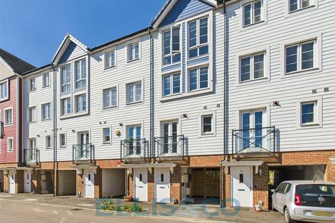 Crabapple Road, Tonbridge, Kent, TN9 4 bed terraced house for sale