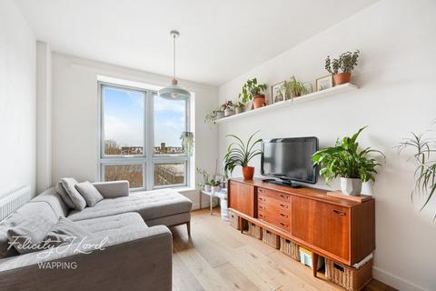 Schoolhouse Lane, London E1W 2 bed apartment for sale