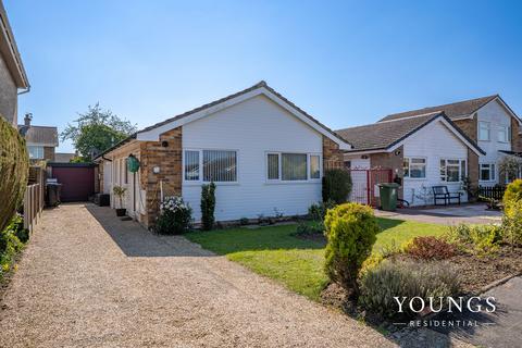 Bramley Road, Diss, IP22 2 bed detached bungalow for sale