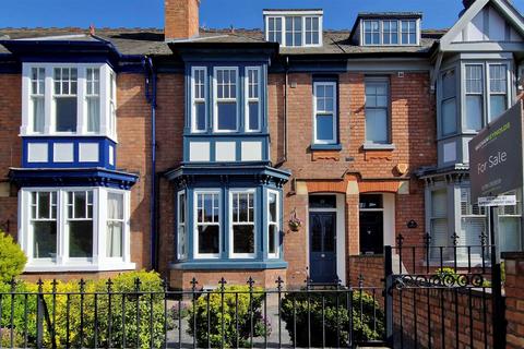 4 bedroom terraced house for sale