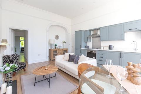 Richmond Terrace, Bristol BS8 2 bed apartment for sale