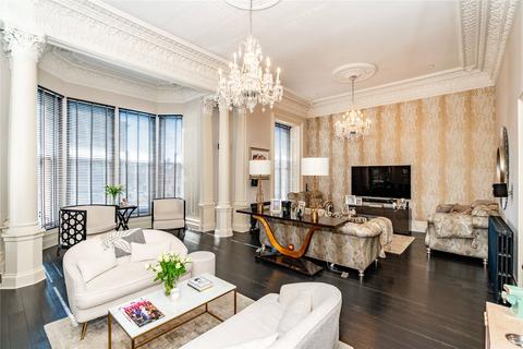Kingsborough Gardens, Glasgow... 3 bed duplex for sale