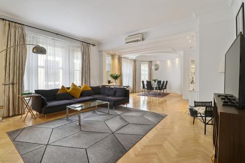 Hans Lodge, Hans Road, Knightsbridge SW3 4 bed apartment for sale