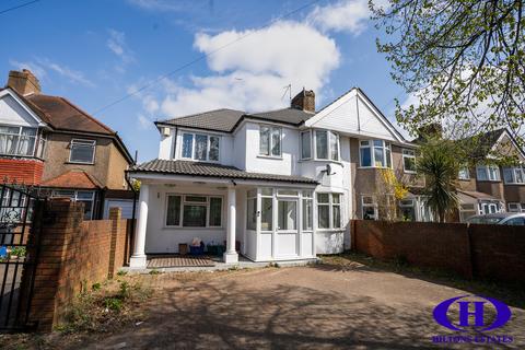 Uxbridge Road, Feltham 5 bed semi