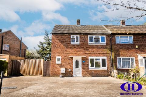Hornbeam Road, Hayes 3 bed end of terrace house for sale