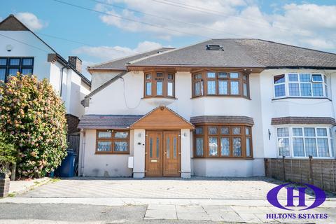 Stour Avenue, Southall 6 bed semi