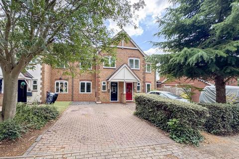 Holyhead Crescent, Milton Keynes MK4 3 bed terraced house for sale