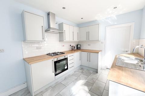 CASTLE STREET, GRIMSBY 3 bed terraced house for sale