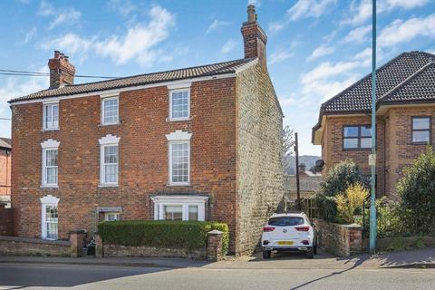 Dursley GL11 3 bed semi