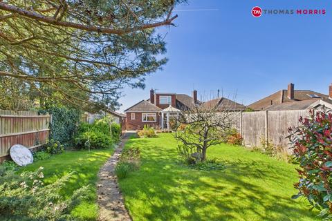 Stoneland Avenue, Bedfordshire SG18 4 bed bungalow for sale