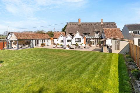 Langley Lower Green, Essex CB11 5 bed detached house for sale