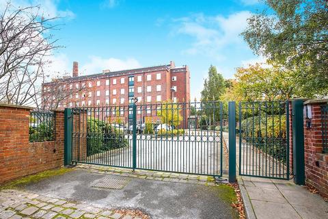Union Road, Cheshire SK11 2 bed apartment for sale