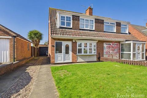 Throckley Avenue, North Yorkshire TS5 3 bed semi