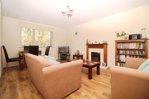 Valley Green, Hertfordshire HP2 2 bed flat for sale