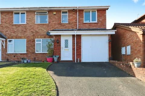 Fellows Close, Telford TF4 4 bed semi