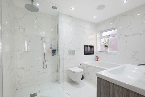 Peacock Rise, Chatham ME5 4 bed detached house for sale