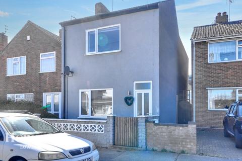 Water Lane, Lowestoft 3 bed detached house for sale