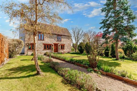 Blakes Hill, Evesham WR11 4 bed detached house for sale