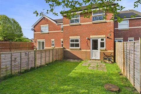 Huntley Close, Abbeymead 1 bed maisonette for sale