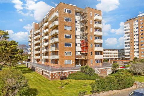 Boundary Road, Worthing, West Sussex 2 bed flat for sale