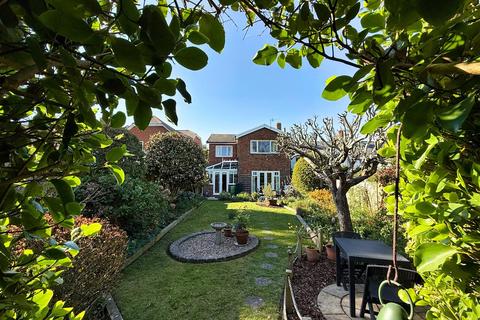 Freshwater Bay, Isle of Wight 3 bed detached house for sale
