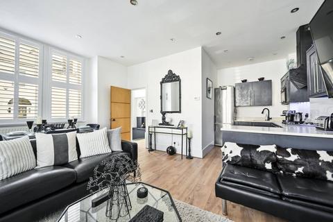 Haldon Road, East Putney, London, SW18 2 bed end of terrace house for sale