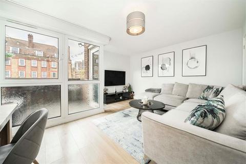Black Prince Road, London SE11 3 bed flat for sale